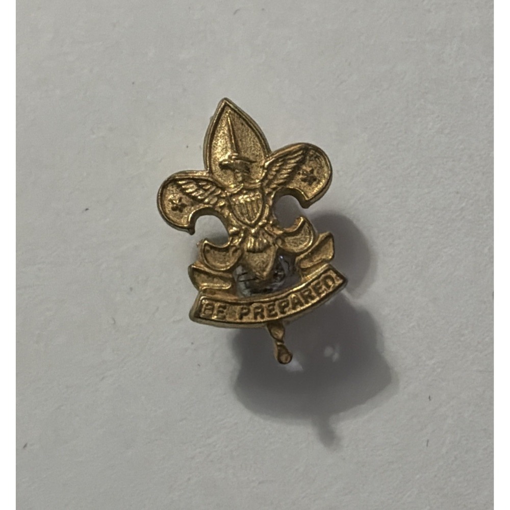 Fleur-de-lis Boy Scouts Insignia Lapel Pin Be Prepared Pinback Vintage Gold Tone